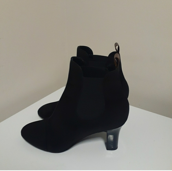 🚫SOLD🚫 Louis Vuitton Booties - Picture 2 of 8